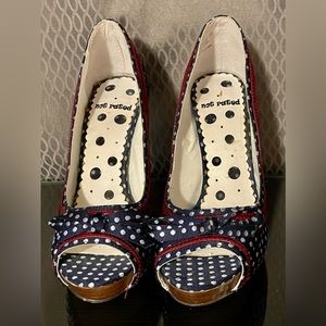 Polka Dot Red & Navy Peep Toe Heels, sz 6.